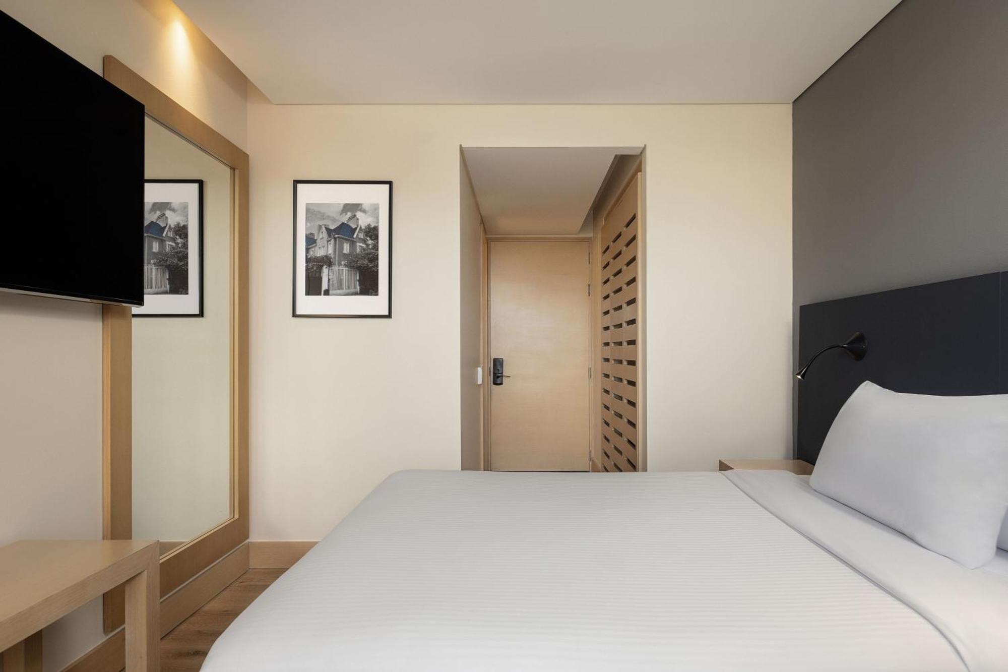 Fairfield By Marriott Bogota Embajada Hotel Exterior photo