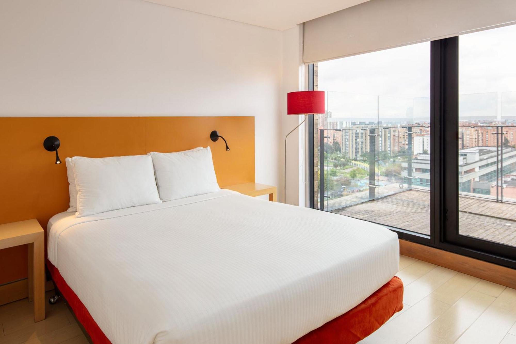 Fairfield By Marriott Bogota Embajada Hotel Exterior photo