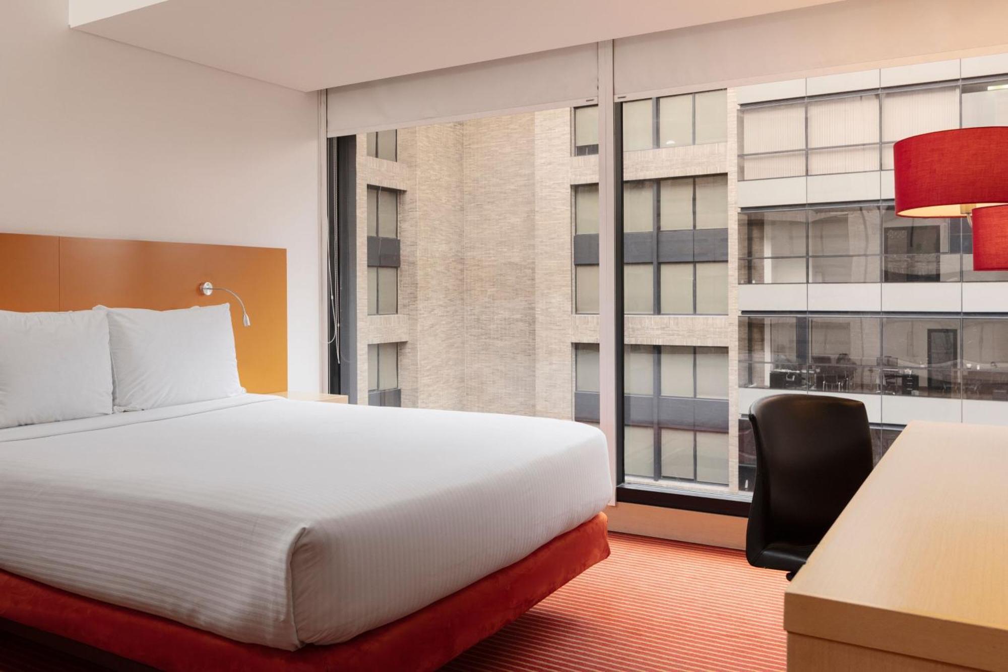 Fairfield By Marriott Bogota Embajada Hotel Exterior photo