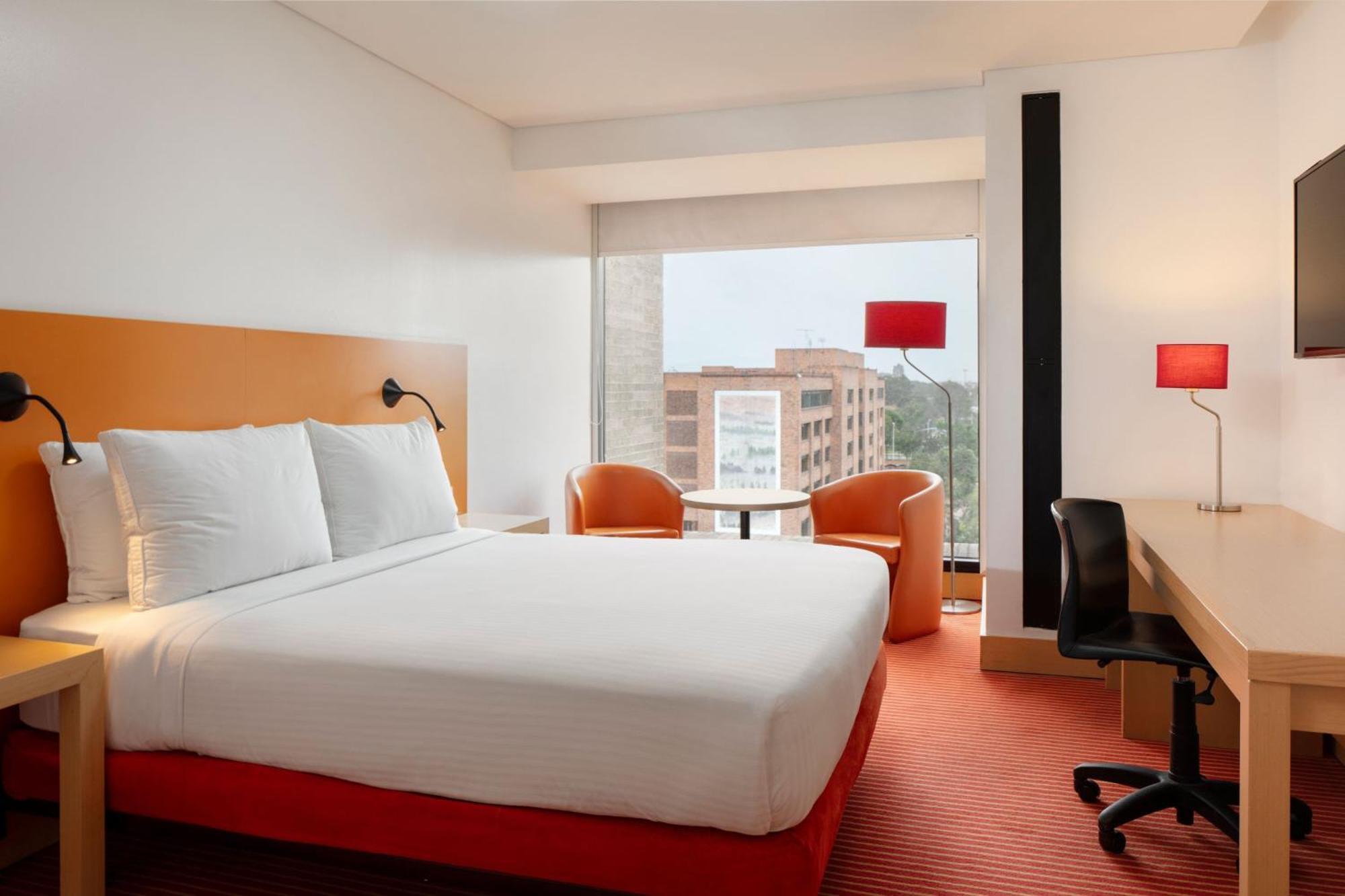 Fairfield By Marriott Bogota Embajada Hotel Exterior photo