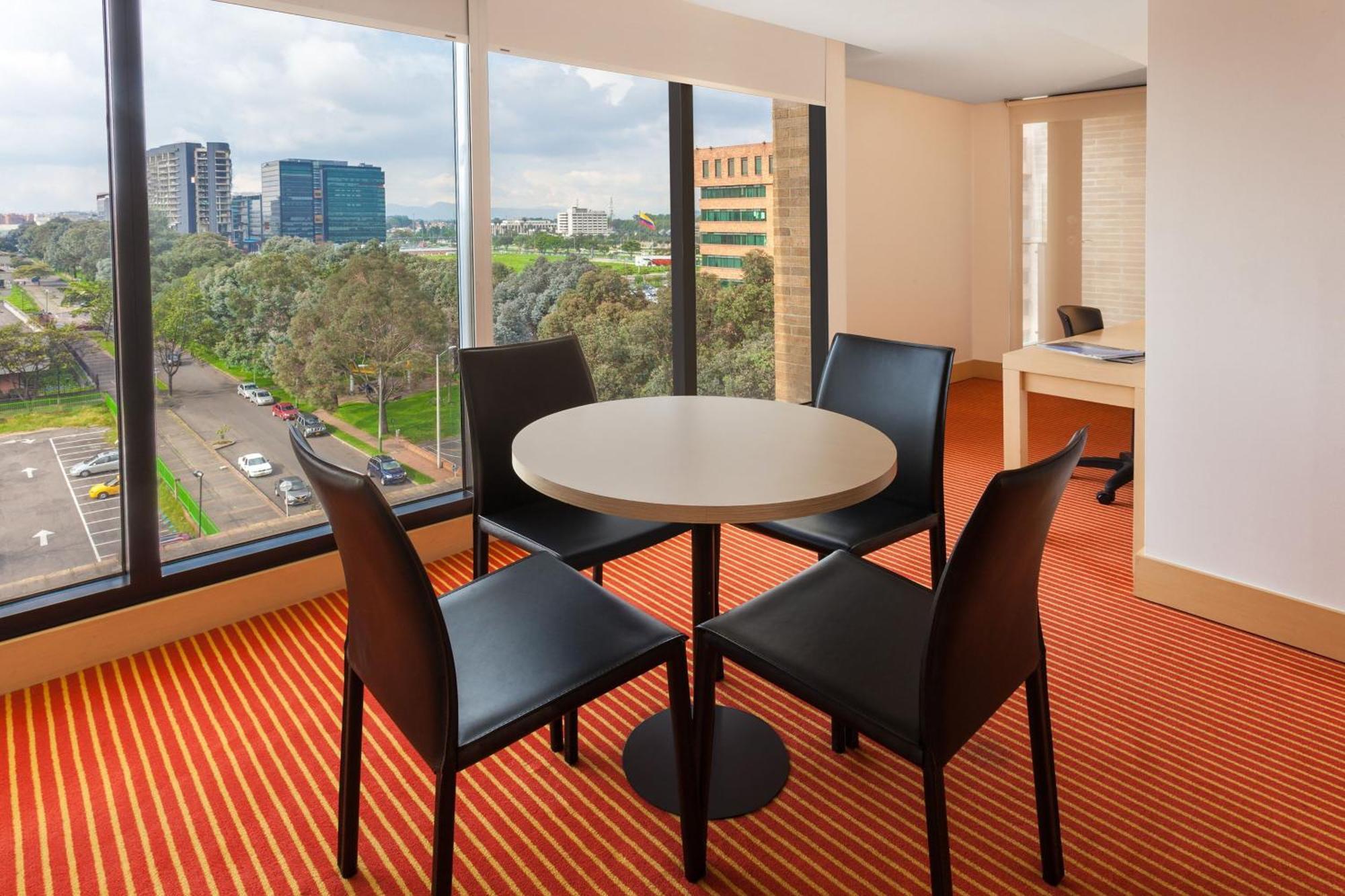 Fairfield By Marriott Bogota Embajada Hotel Exterior photo